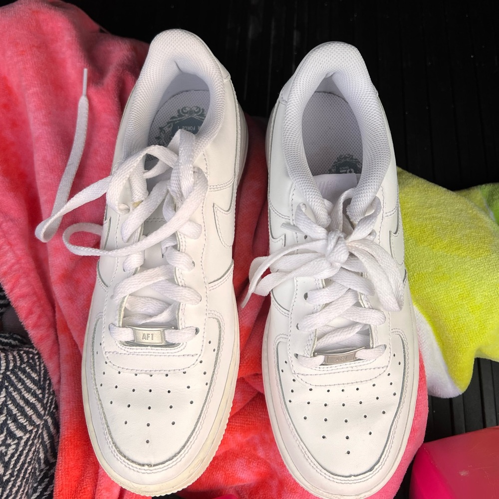 Nike Air Force ones size 6.5